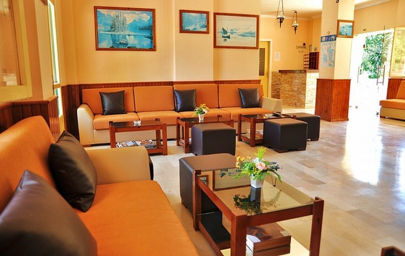 Hotel Penelope Букарі Екстер'єр фото