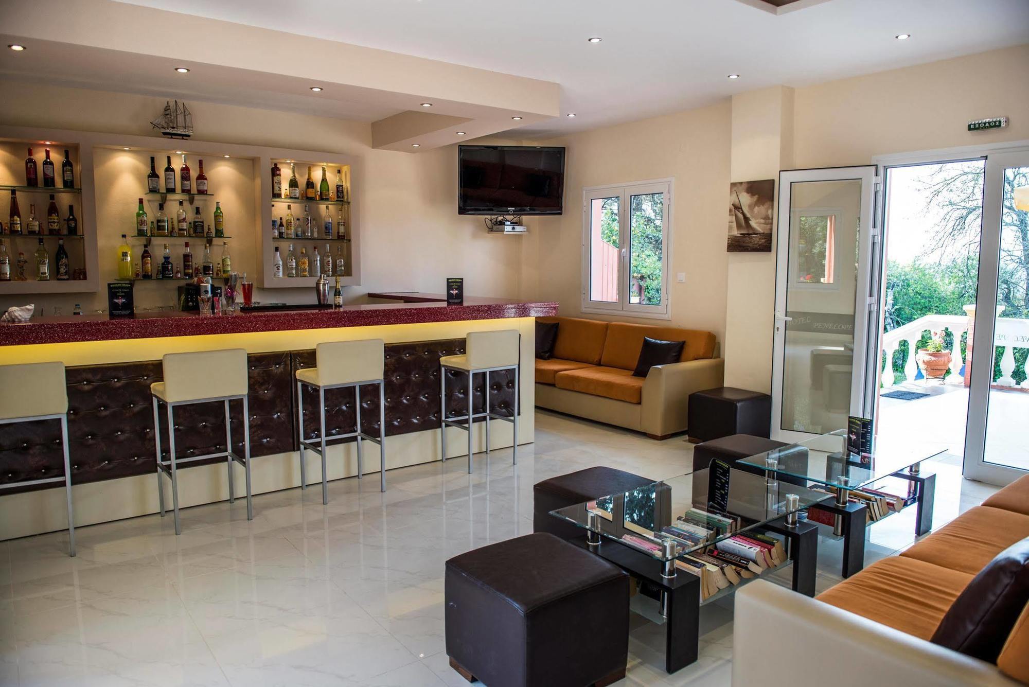 Hotel Penelope Букарі Екстер'єр фото